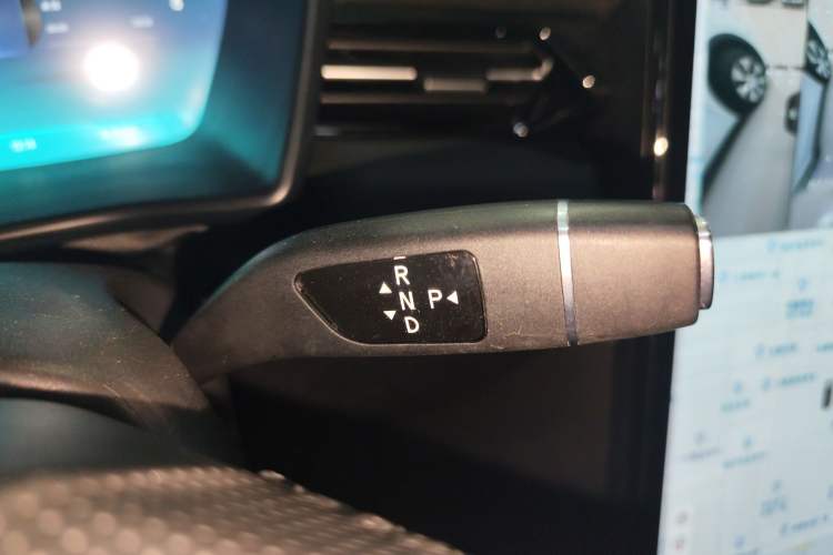 Used XPeng G3 2021 G3i 520N Gear Lever
