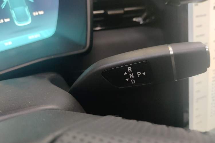 Used XPeng G3 2021 G3i 520N Gear Lever