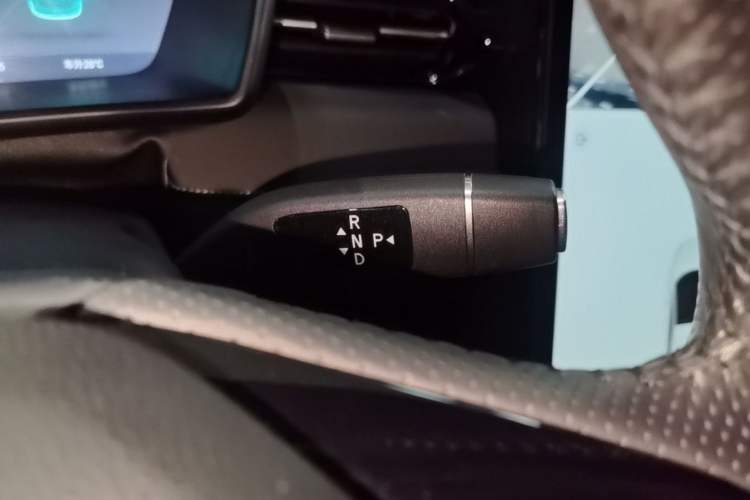Used XPeng G3 2021 G3i 460G Gear Lever