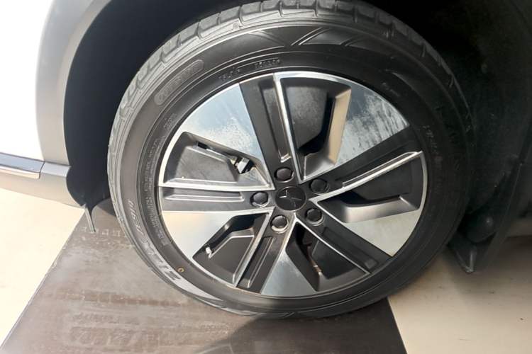Used XPeng G3 2021 G3i 460G Left Front Wheel Hub