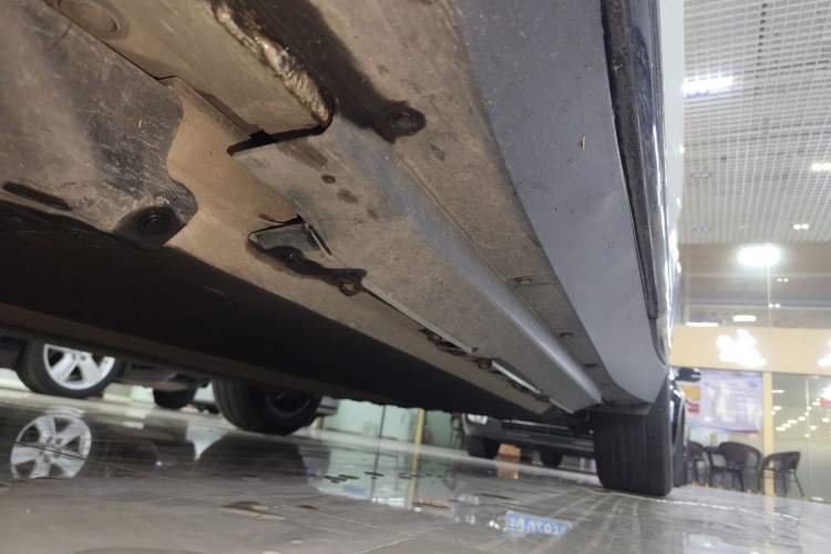 Used XPeng G3 2021 G3i 520N Left Side Sill