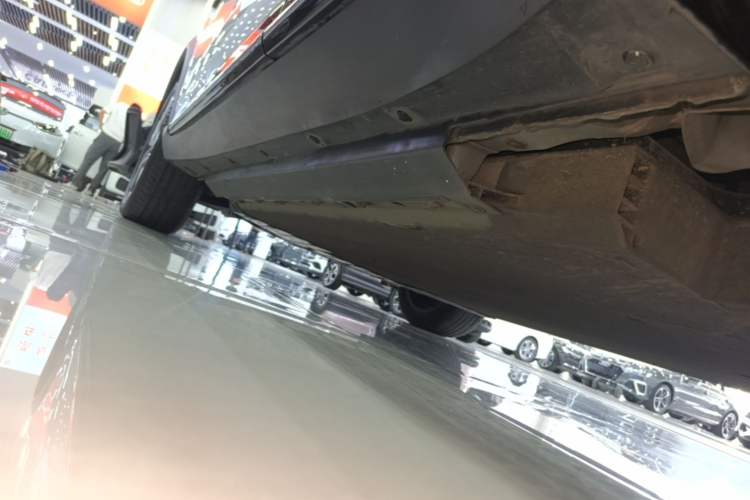 Used XPeng G3 2021 G3i 460N Left Side Sill