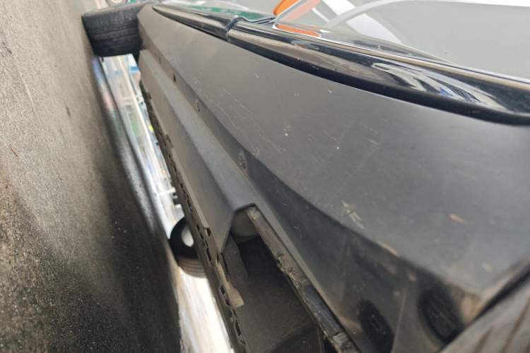 Used XPeng G3 2021 G3i 520N Left Side Sill