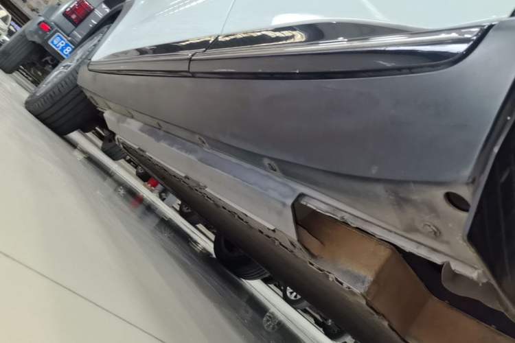 Used XPeng G3 2021 G3i 460G Left Side Sill