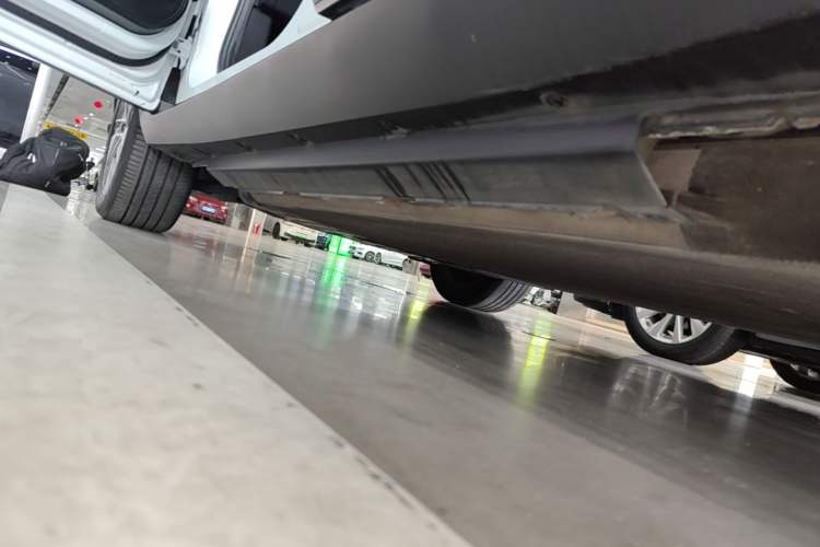 Used XPeng G3 2021 G3i 460N Left Side Sill