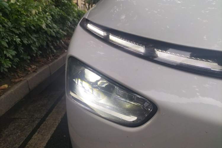Used XPeng G3 2021 G3i 520G Right Front Headlight