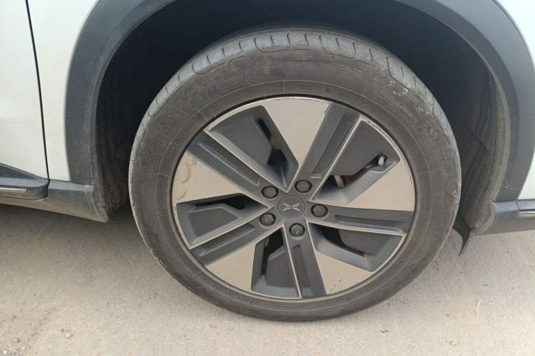 Used XPeng G3 2021 G3i 460G Right Front Wheel Hub