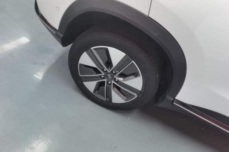 Used XPeng G3 2021 G3i 520N Right Rear Wheel Hub