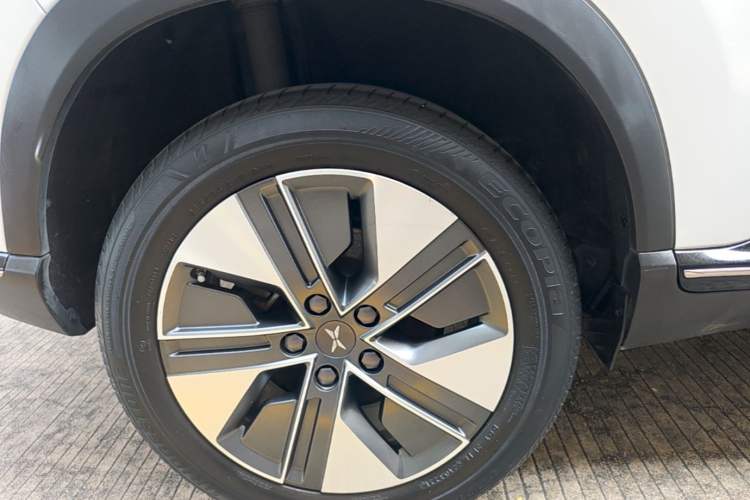 Used XPeng G3 2021 G3i 520N Right Rear Wheel Hub