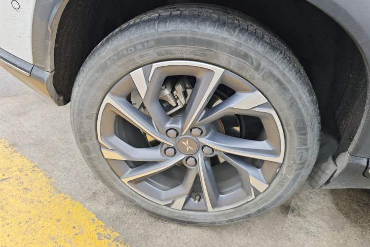 Used XPeng G3 2021 G3i 520N Right Rear Wheel Hub