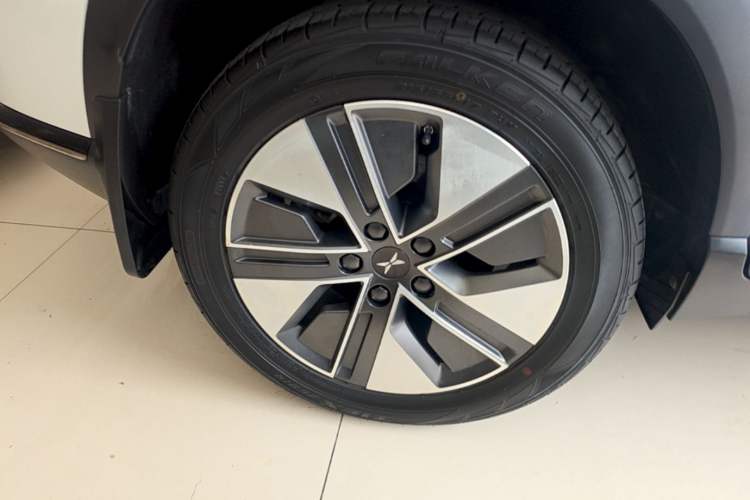 Used XPeng G3 2021 G3i 460G Right Rear Wheel Hub
