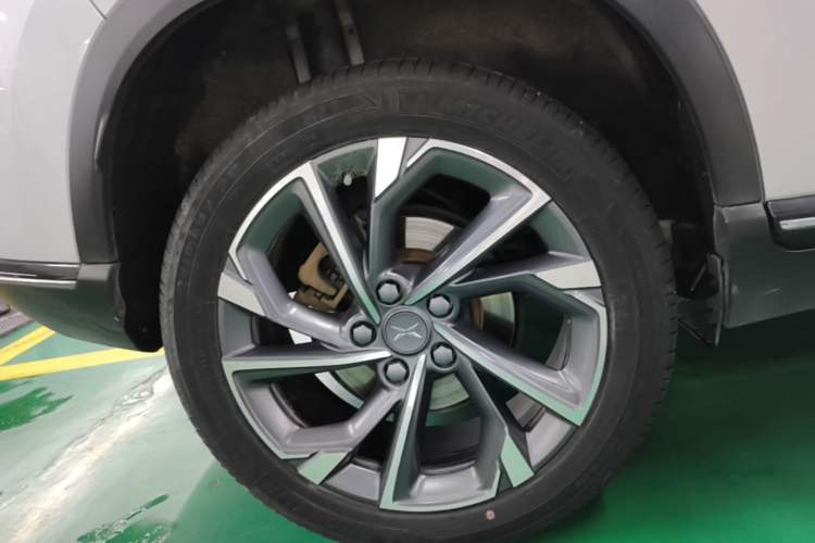 Used XPeng G3 2021 G3i 520G+ Right Rear Wheel Hub