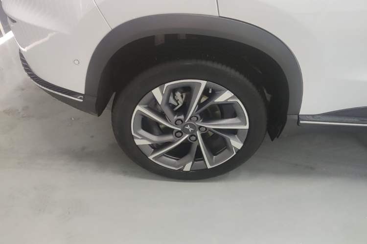 Used XPeng G3 2021 G3i 460N Right Rear Wheel Hub