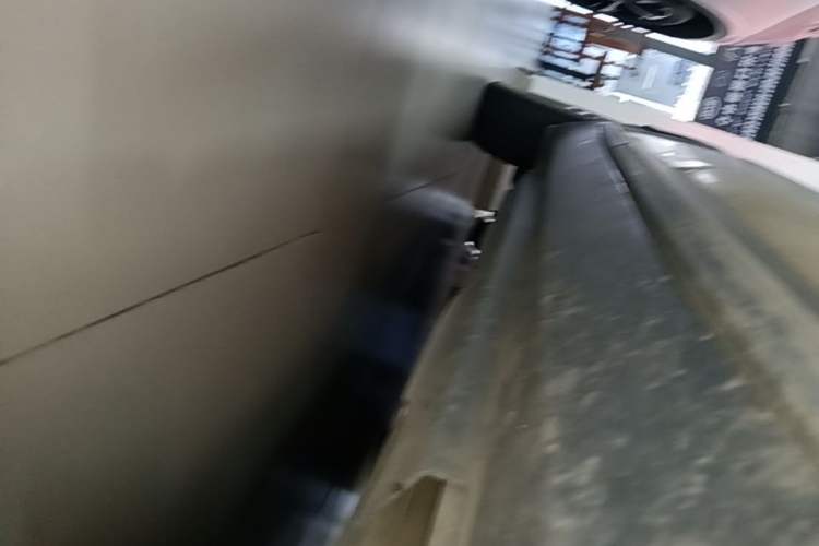 Used XPeng G3 2021 G3i 460N Right Side Sill