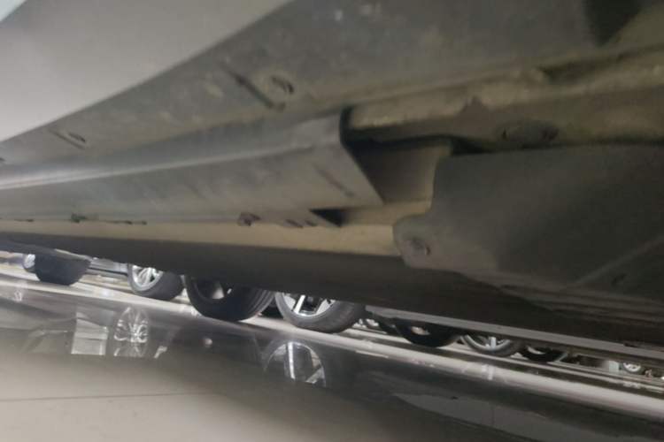 Used XPeng G3 2021 G3i 520G+ Right Side Sill