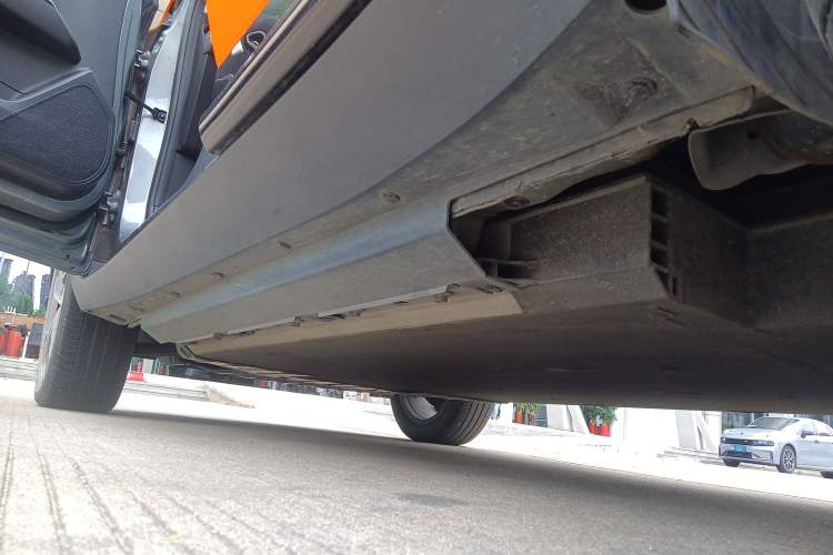 Used XPeng G3 2021 G3i 460N Chassis Rear Left