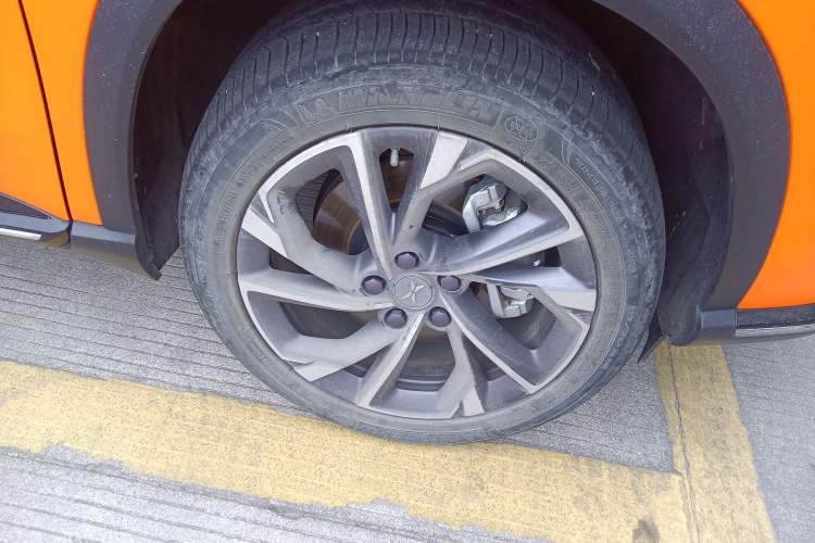 Used XPeng G3 2021 G3i 460N Right Front Wheel Hub
