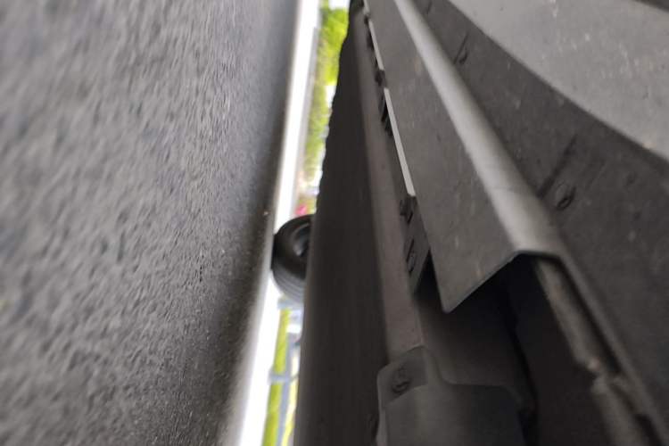 Used XPeng G3 2022 G3i 460N Chassis Front Right