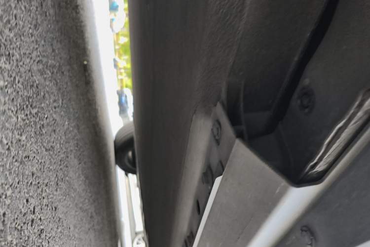 Used XPeng G3 2022 G3i 460N Chassis Rear Right