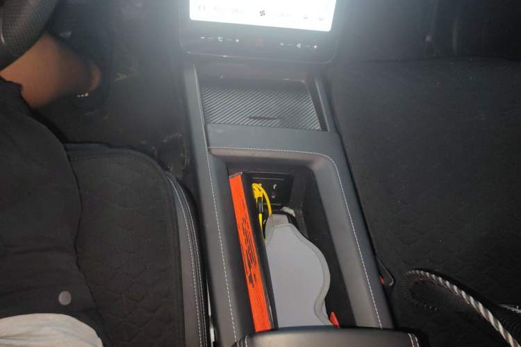 Used XPeng G3 2022 G3i 460N Gear Lever