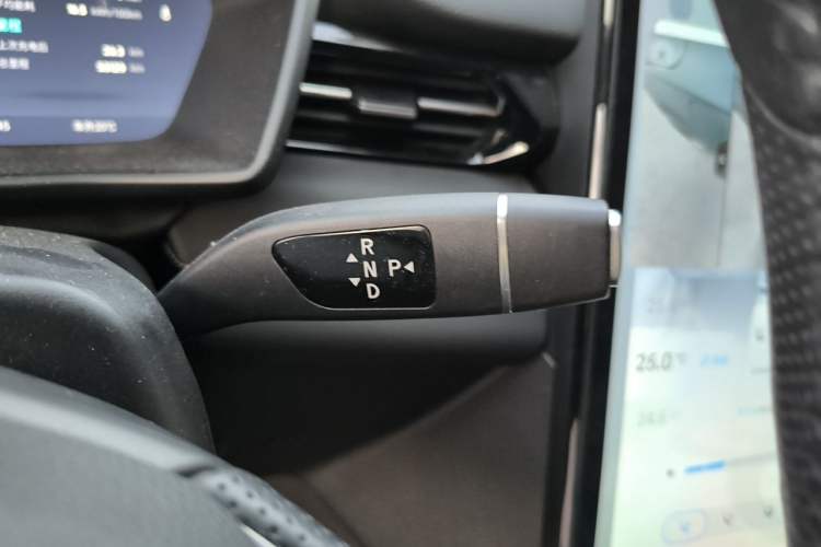 Used XPeng G3 2022 G3i 460N Gear Lever