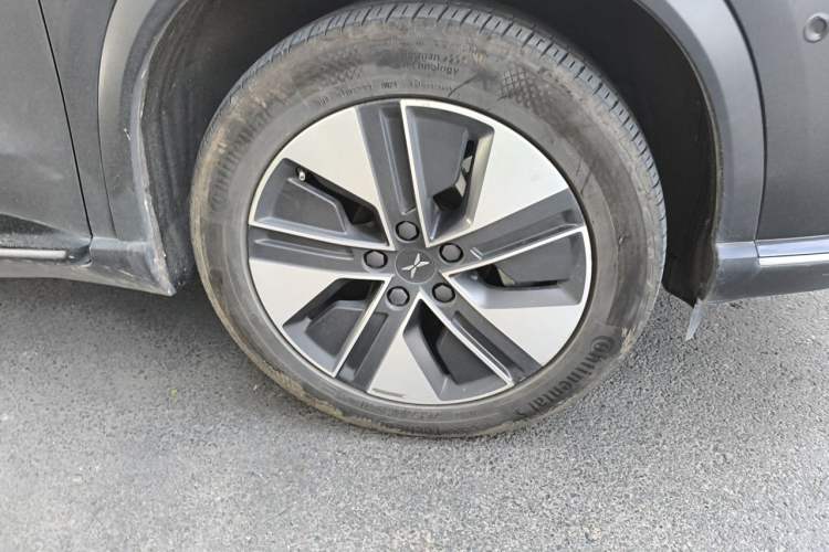 Used XPeng G3 2022 G3i 460N Right Front Wheel Hub