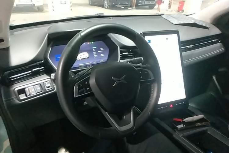 Used XPeng G3 2022 G3i 460N Center Console
