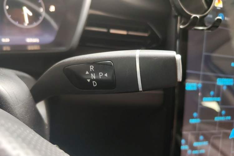 Used XPeng G3 2022 G3i 460N Gear Lever