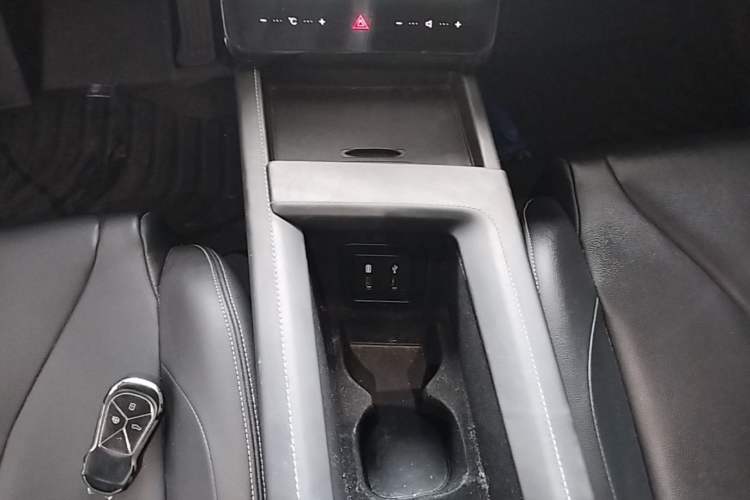 Used XPeng G3 2022 G3i 460G+ Gear Lever