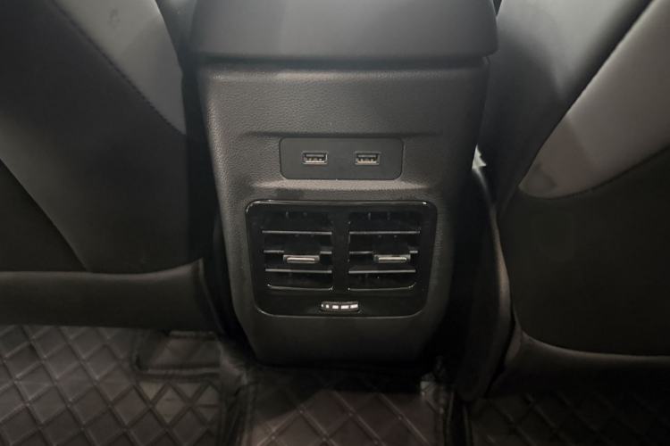 Used XPeng G3 2022 G3i 460N Interior 8