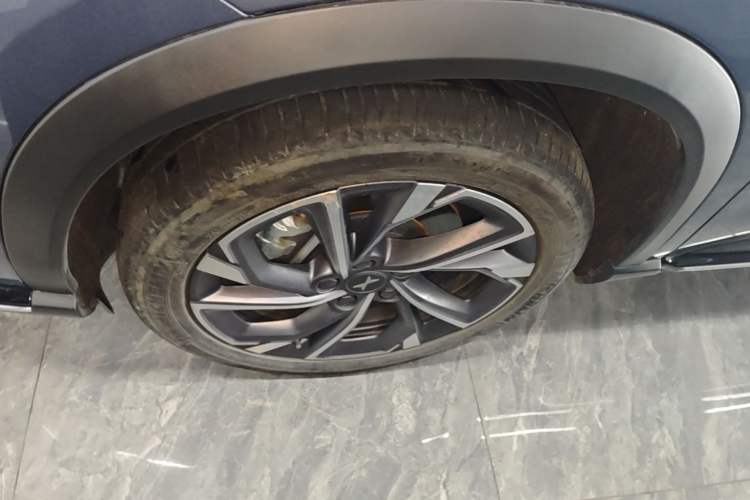 Used XPeng G3 2022 G3i 520N+ Left Front Wheel Hub
