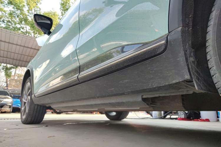 Used XPeng G3 2022 G3i 460N Left Side Sill