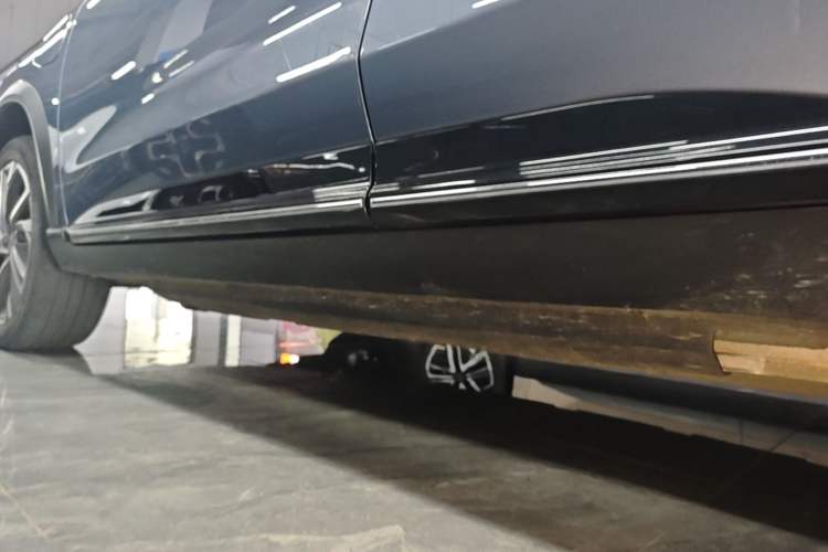 Used XPeng G3 2022 G3i 520N+ Left Side Sill