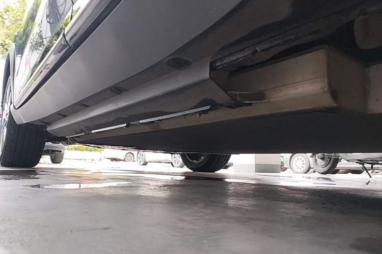 Used XPeng G3 2022 G3i 460G+ Left Side Sill