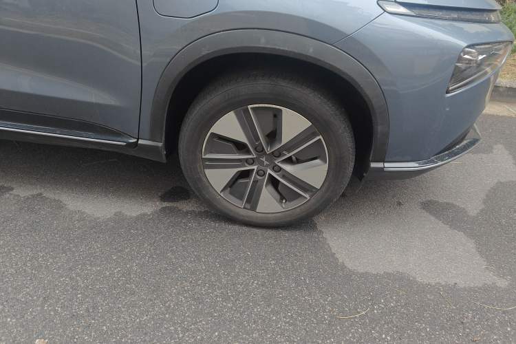 Used XPeng G3 2022 G3i 460G+ Right Front Wheel Hub