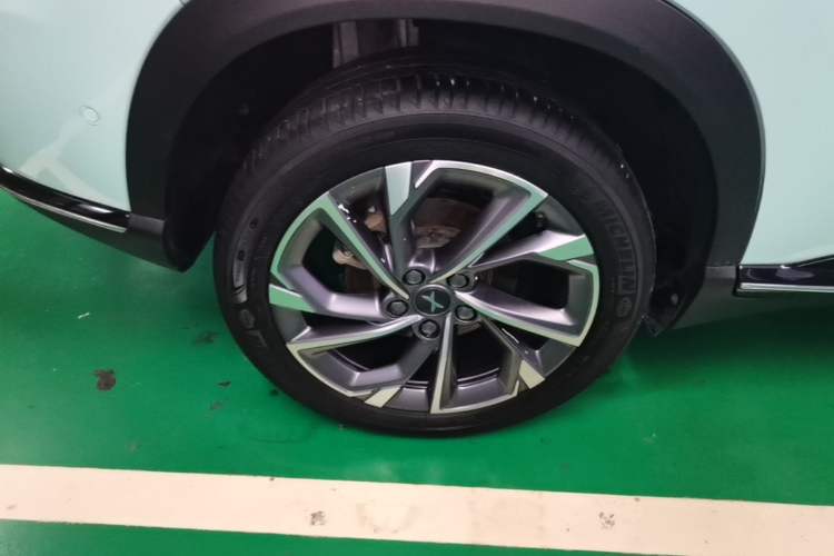 Used XPeng G3 2022 G3i 460N+ Right Rear Wheel Hub
