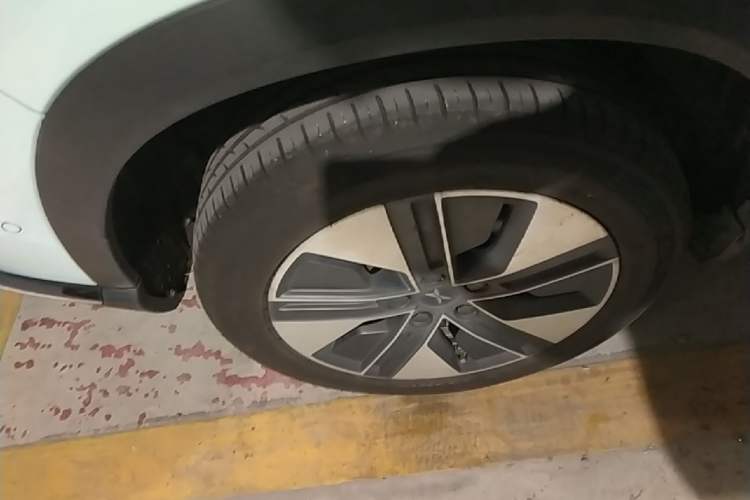 Used XPeng G3 2022 G3i 460N Right Rear Wheel Hub