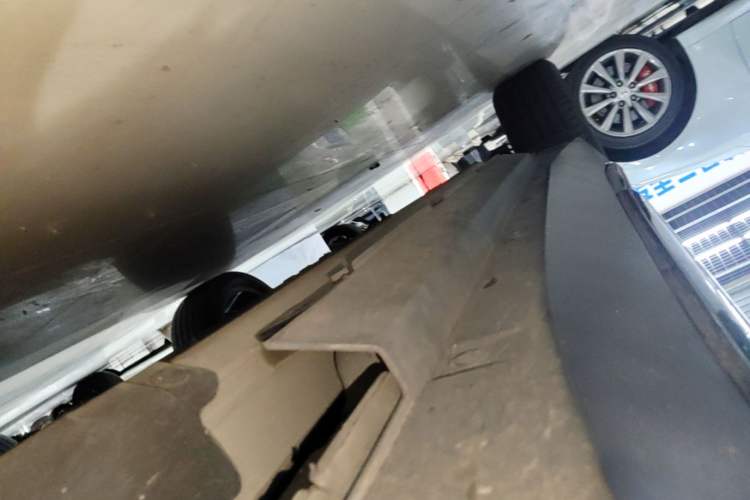 Used XPeng G3 2022 G3i 460G+ Right Side Sill