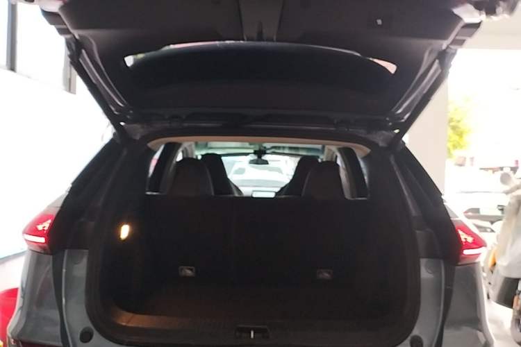 Used XPeng G3 2022 G3i 460G+ Trunk