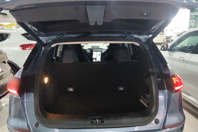 Used XPeng G3 2022 G3i 460G+ Trunk
