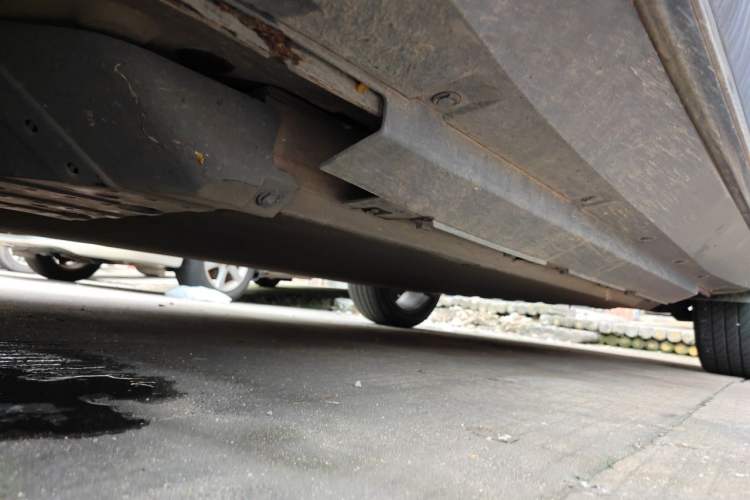 Used XPeng G3 2022 G3i 460N Chassis Front Left