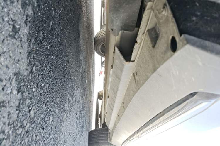 Used XPeng G3 2022 G3i 460N Chassis Front Left