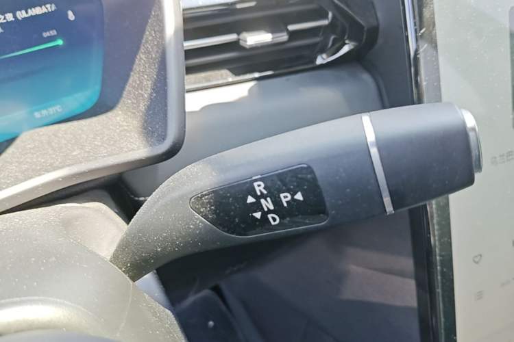 Used XPeng G3 2022 G3i 460N Gear Lever