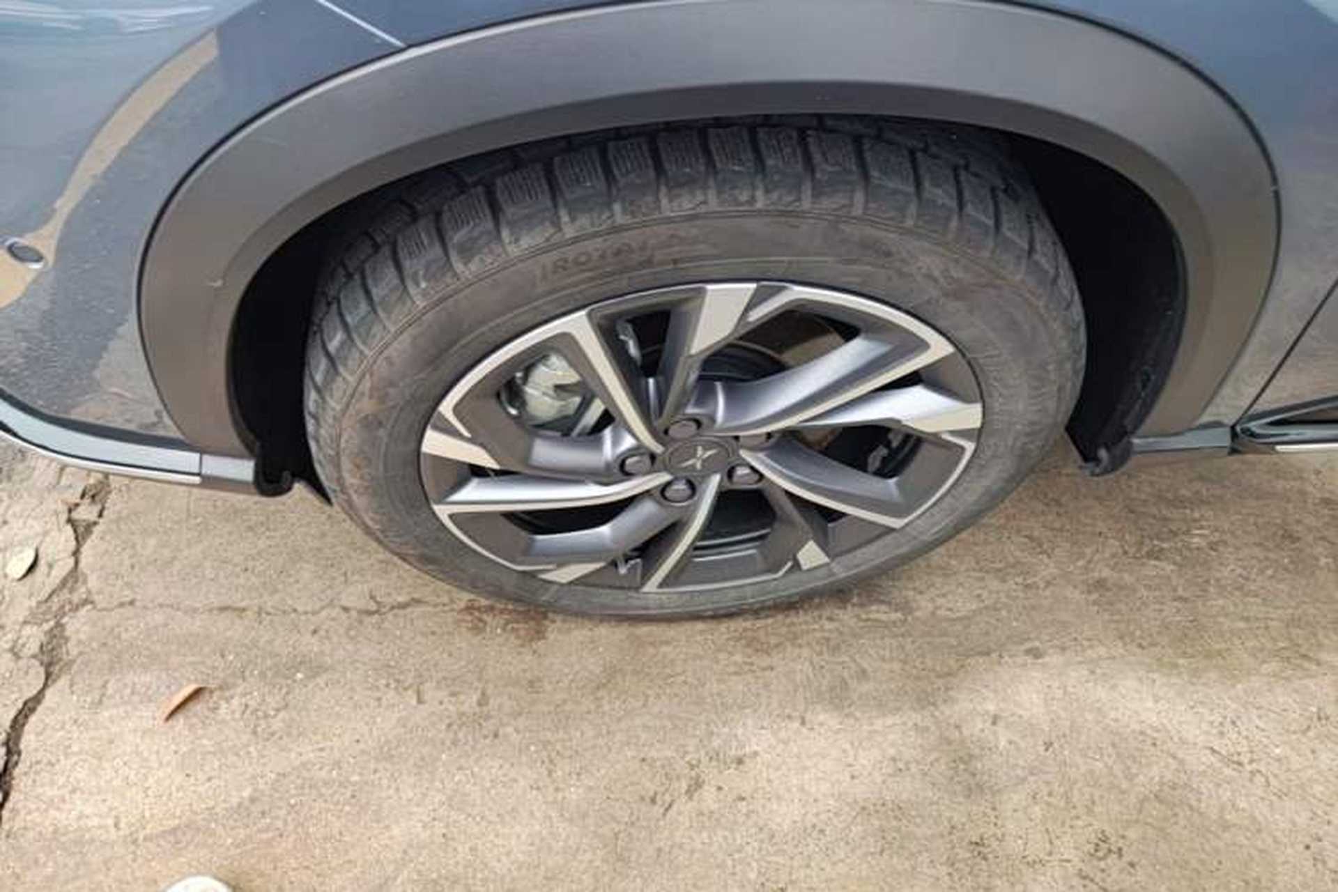 Used XPeng G3 2022 G3i 460N Left Front Wheel Hub
