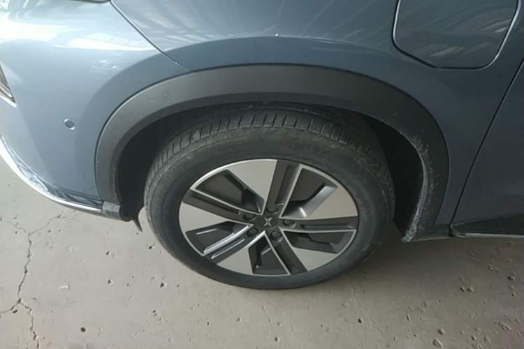 Used XPeng G3 2022 G3i 520N+ Left Front Wheel Hub
