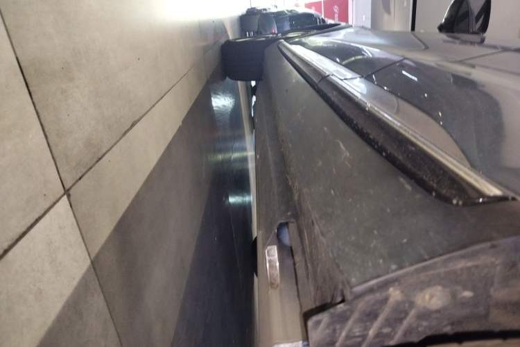 Used XPeng G3 2022 G3i 460N+ Left Side Sill