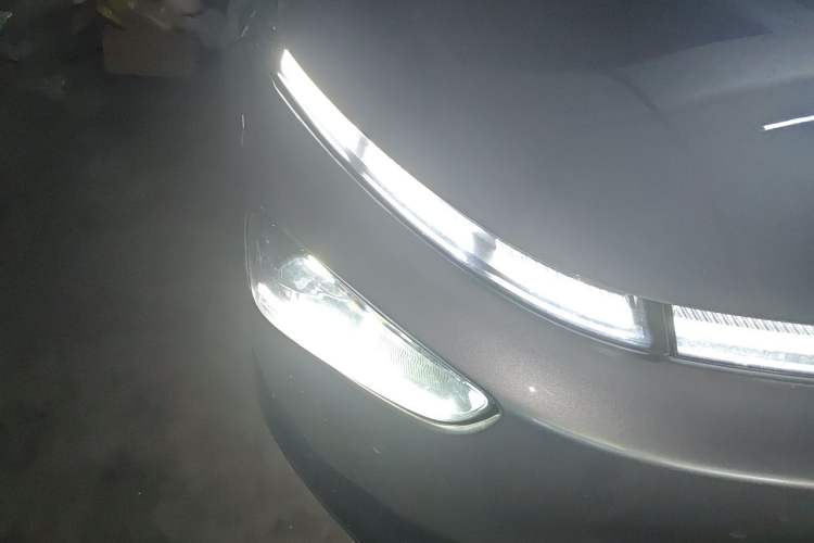 Used XPeng G3 2022 G3i 520N+ Right Front Headlight