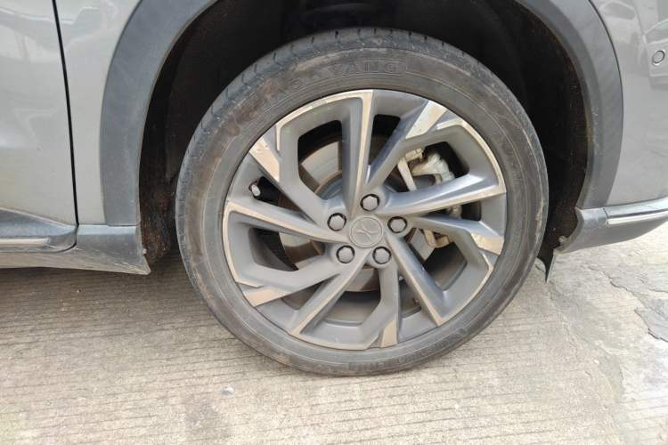 Used XPeng G3 2022 G3i 460N Right Front Wheel Hub