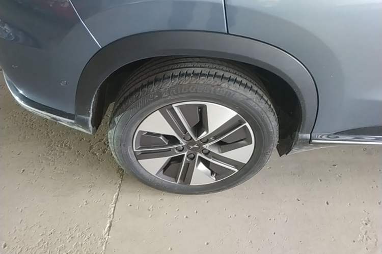 Used XPeng G3 2022 G3i 520N+ Right Rear Wheel Hub