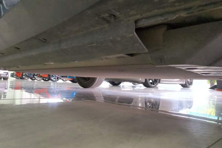 Used XPeng G3 2022 G3i 460G+ Right Side Sill